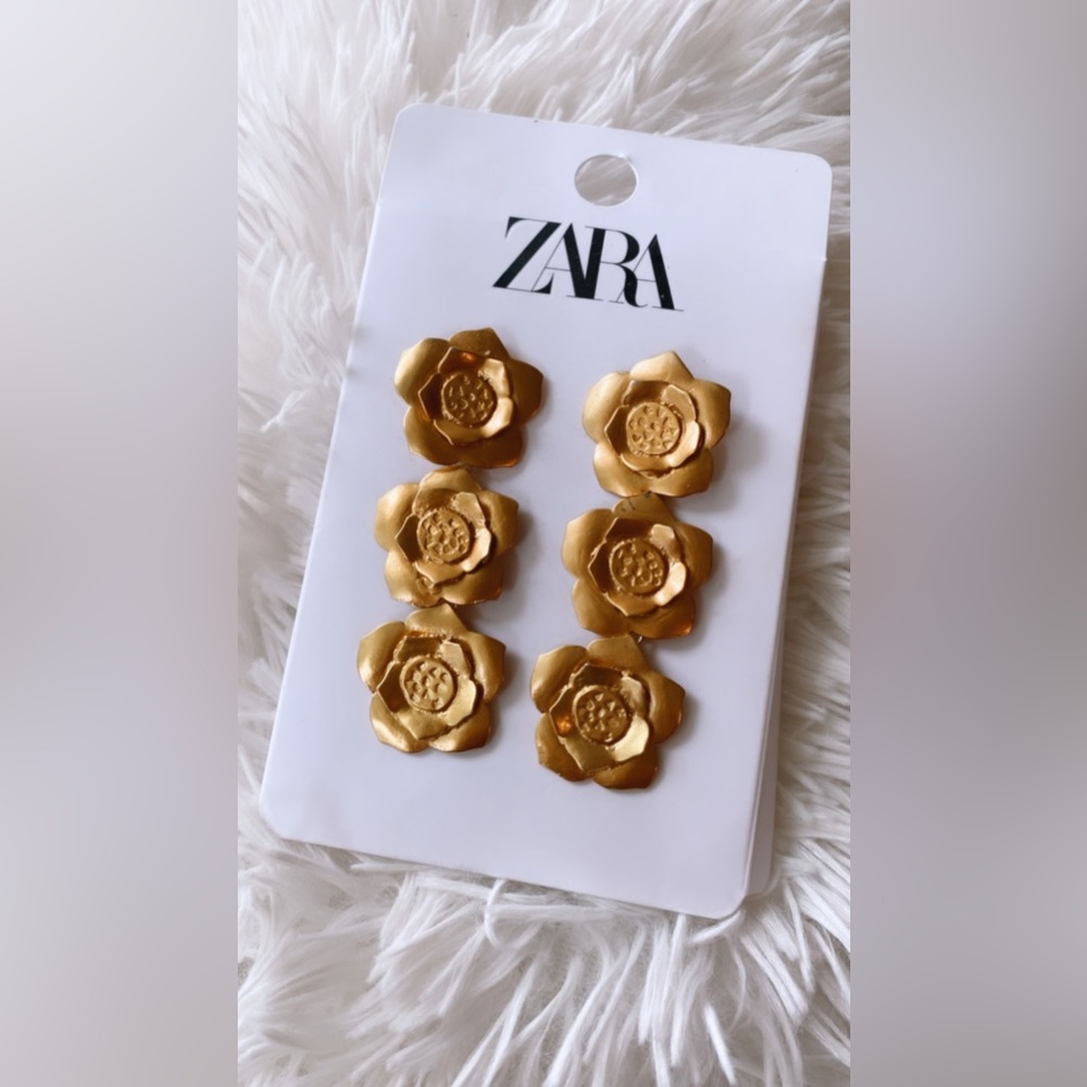 Zara Rose drop pierced earrings. Gold tone.